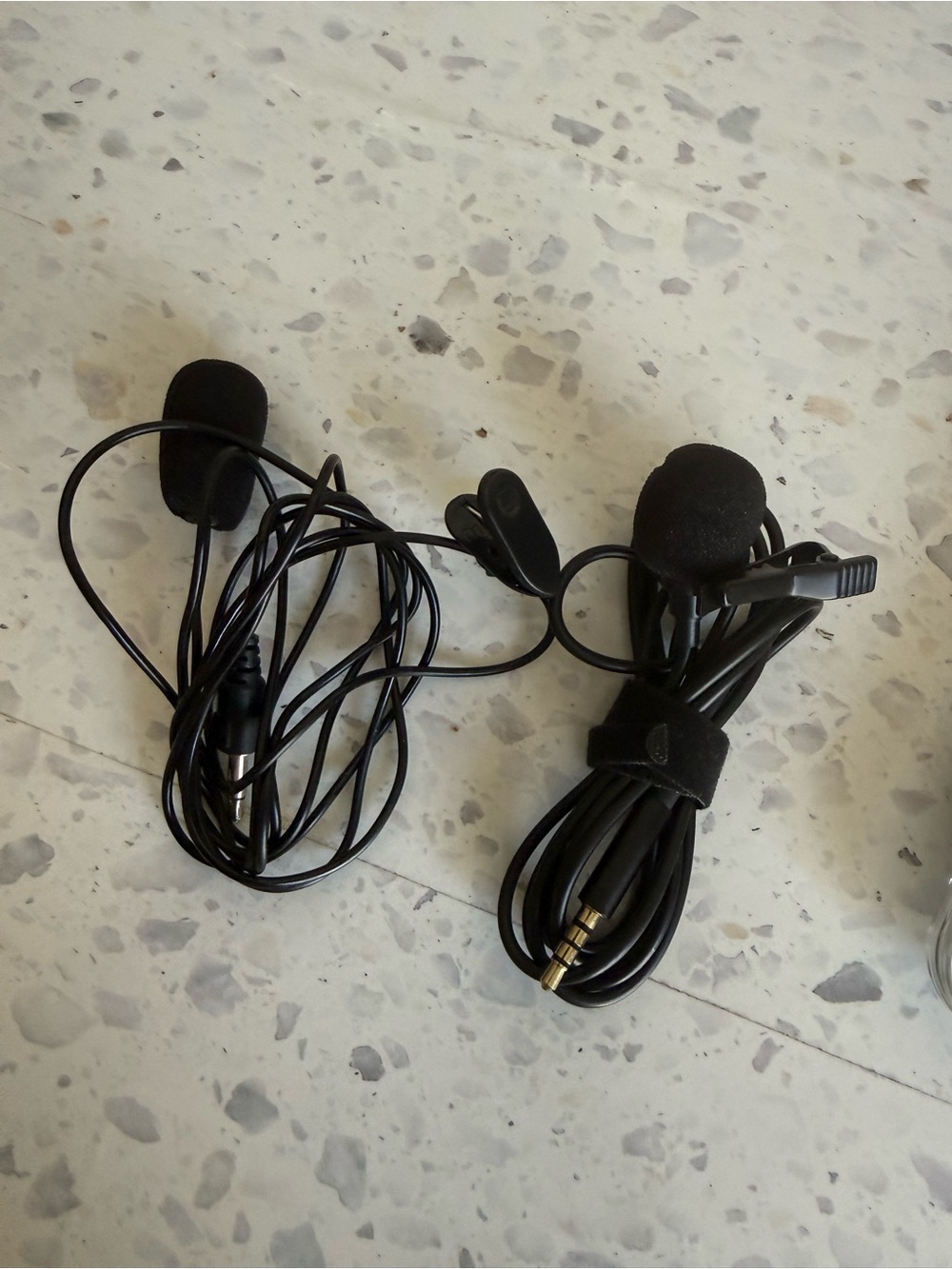 Wired Clip-On Lavalier Microphone - Black